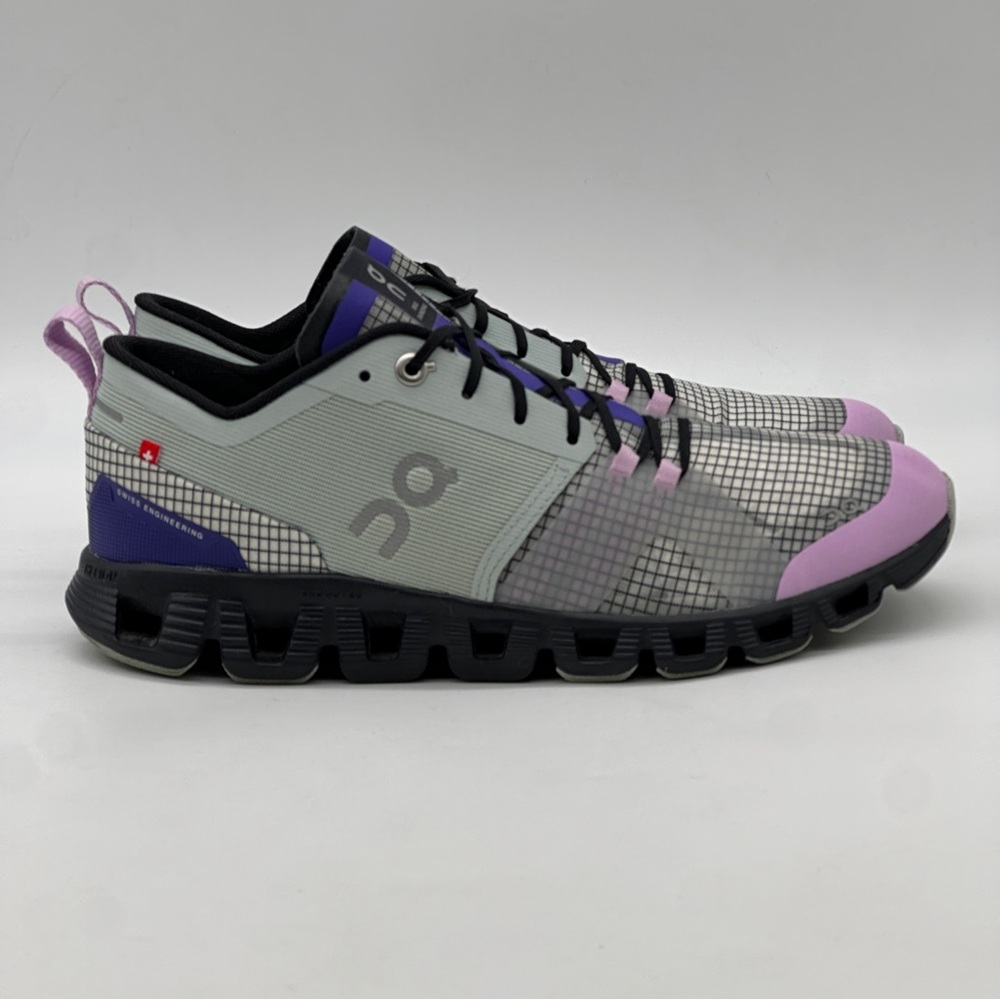 On Running Women's Sneakers - Lavender and Gray